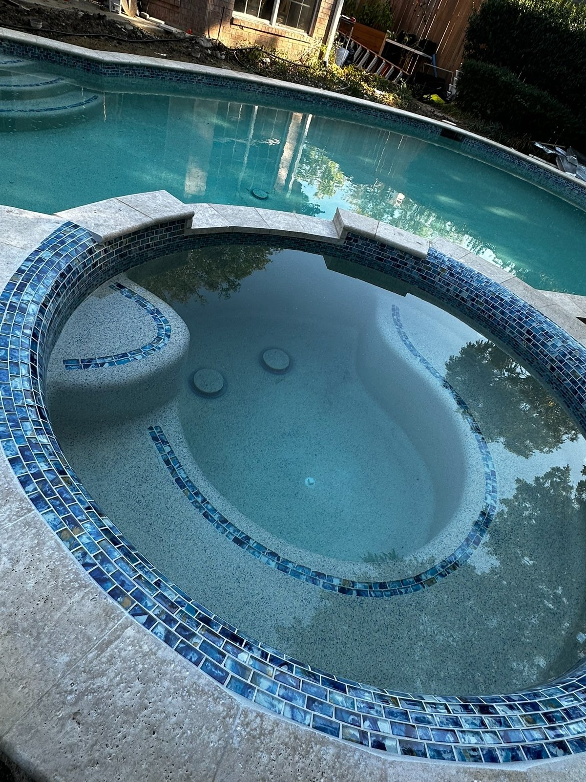Pool and spa waterline tile